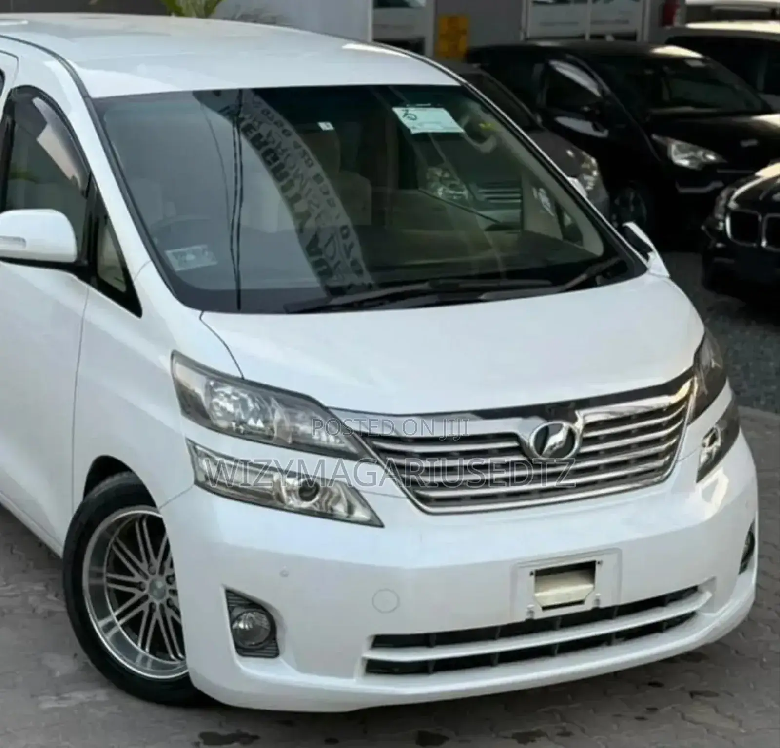 Toyota Vellfire 2010 Pearl