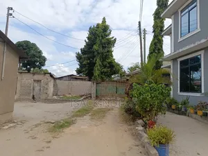 3bdrm House in Km, Ukonga for sale