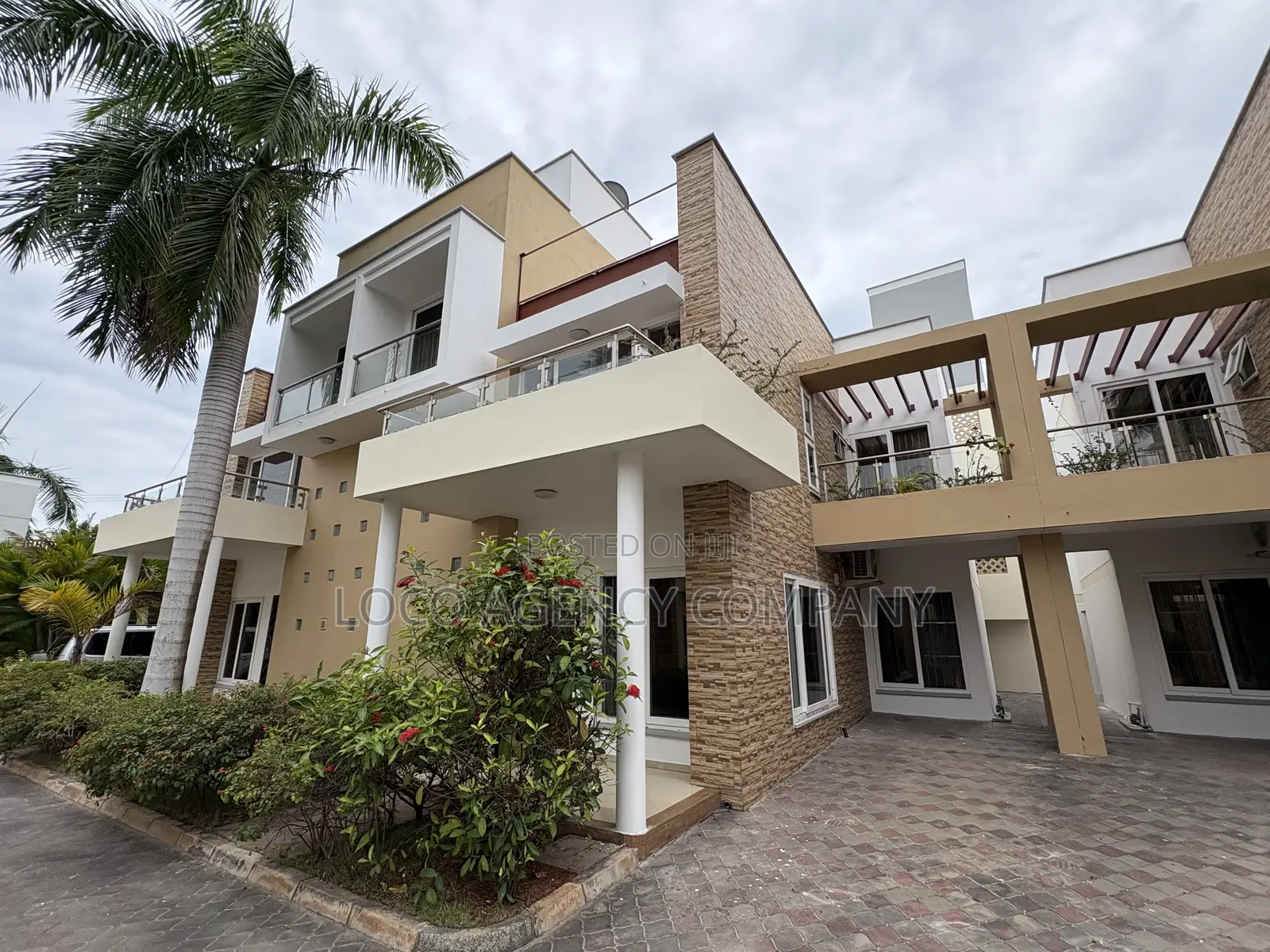 Furnished 3bdrm Villa in Trusted Real Estate, Masaki for rent