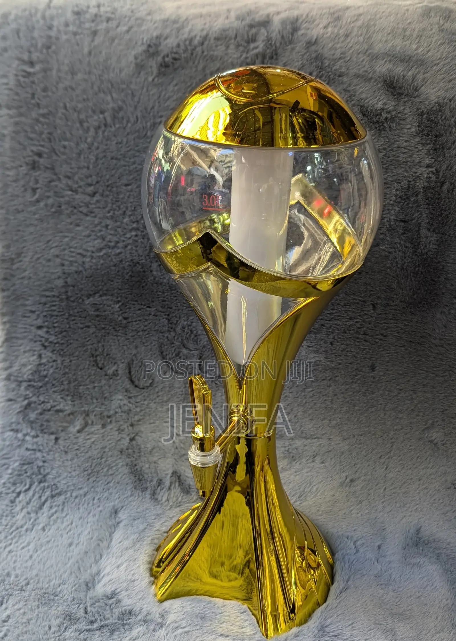 Gold Beer/Wine/Juice Tower Decanter