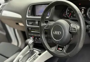 Audi Q5 2.0T Premium quattro 4dr SUV AWD (2.0L 4cyl Turbo 8A) 2014
