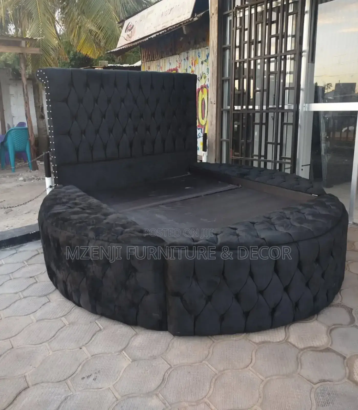 Classic Sofabed Pattern Design