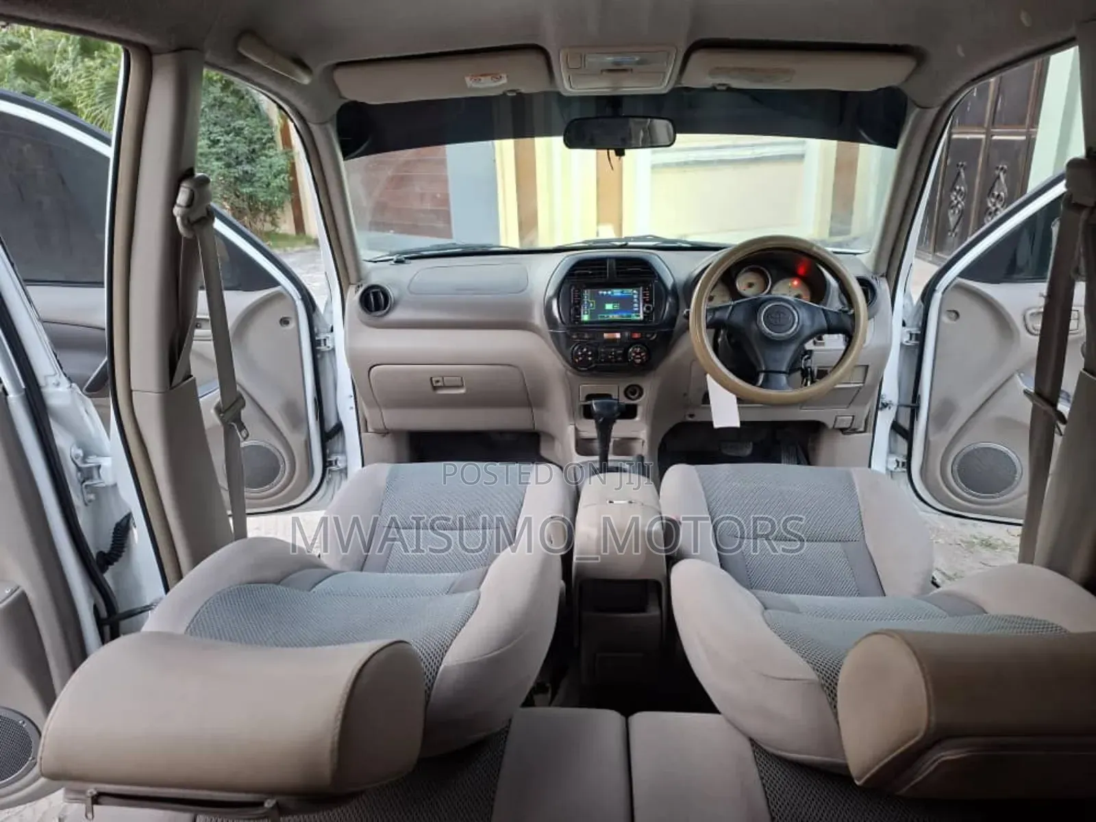 Toyota RAV4 2004 White