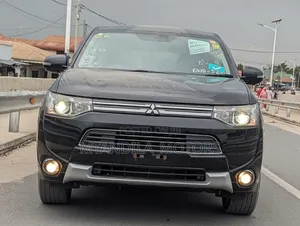 Mitsubishi Outlander ES 4dr SUV (2.4L 4cyl CVT) 2015 Black