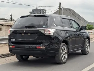 Mitsubishi Outlander ES 4dr SUV (2.4L 4cyl CVT) 2015 Black