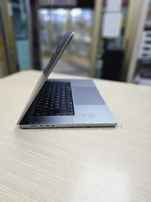 Laptop Apple MacBook Pro 2021 M1 64GB Apple M1 Max SSD 1T