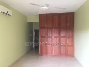 3bdrm Apartment in Upanga West for sale
