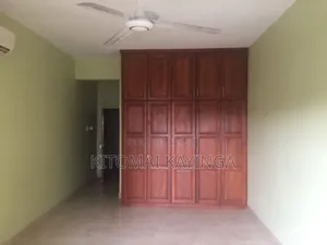 3bdrm Apartment in Upanga West for sale