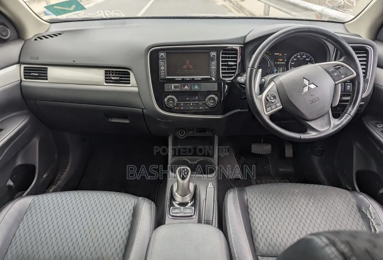Mitsubishi Outlander 2.0 PHEV AWD 2014 Black