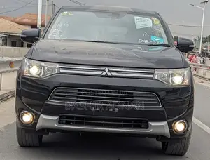 Mitsubishi Outlander 2.0 PHEV AWD 2014 Black
