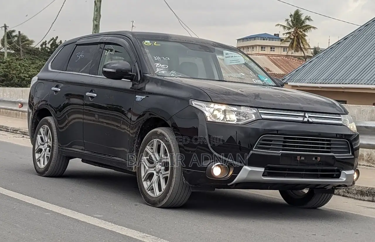 Mitsubishi Outlander 2.0 PHEV AWD 2014 Black