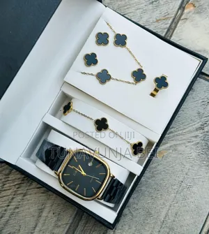New Ladies Set / Watch + Ring + Blacelets + Chain