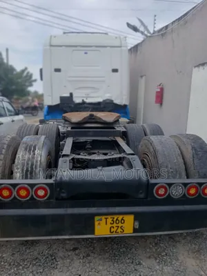 Scania P S