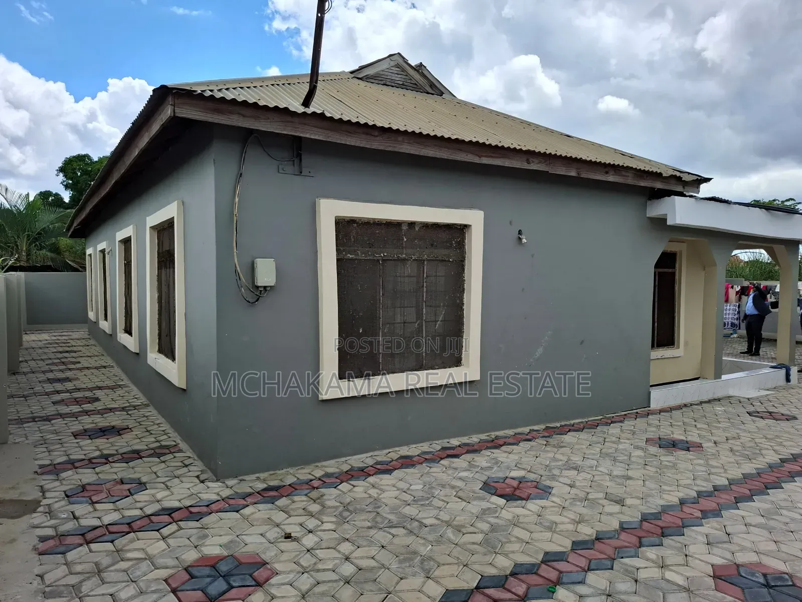 3bdrm House in Yusuph Mchakama, Kinyerezi for sale