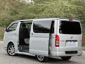 Toyota HiAce 2006 Silver