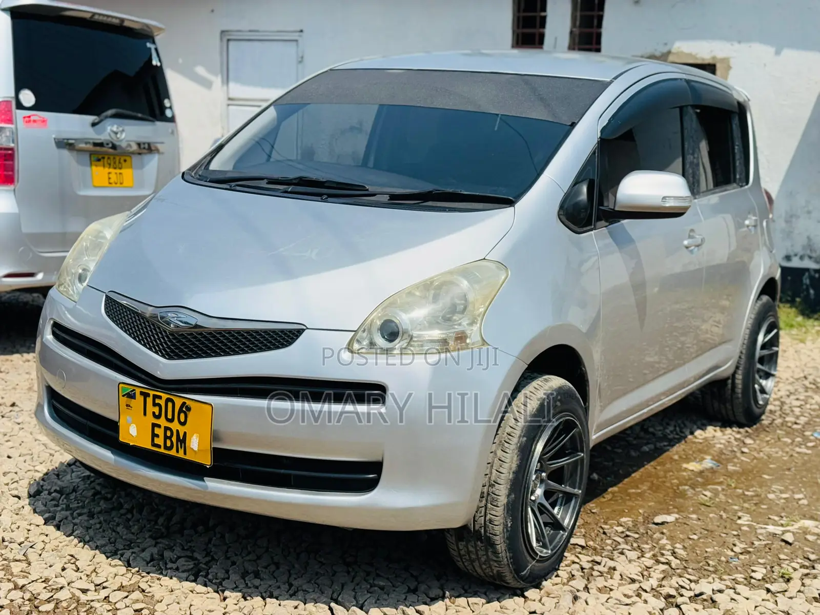 Toyota Ractis 2005 Silver