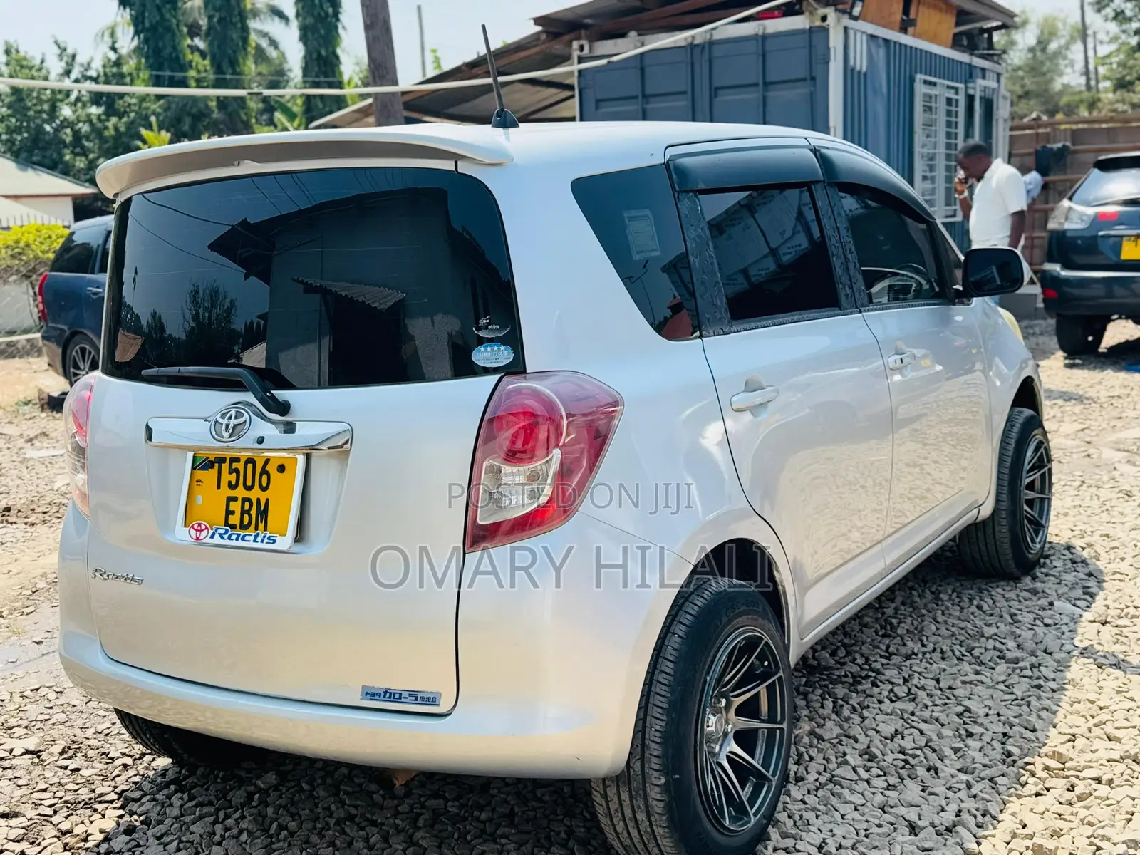 Toyota Ractis 2005 Silver
