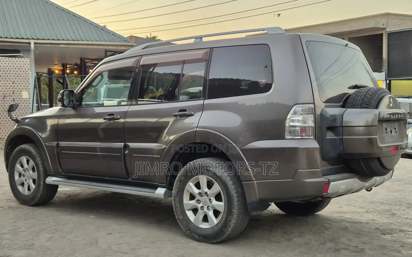 Mitsubishi Pajero 2010 Brown