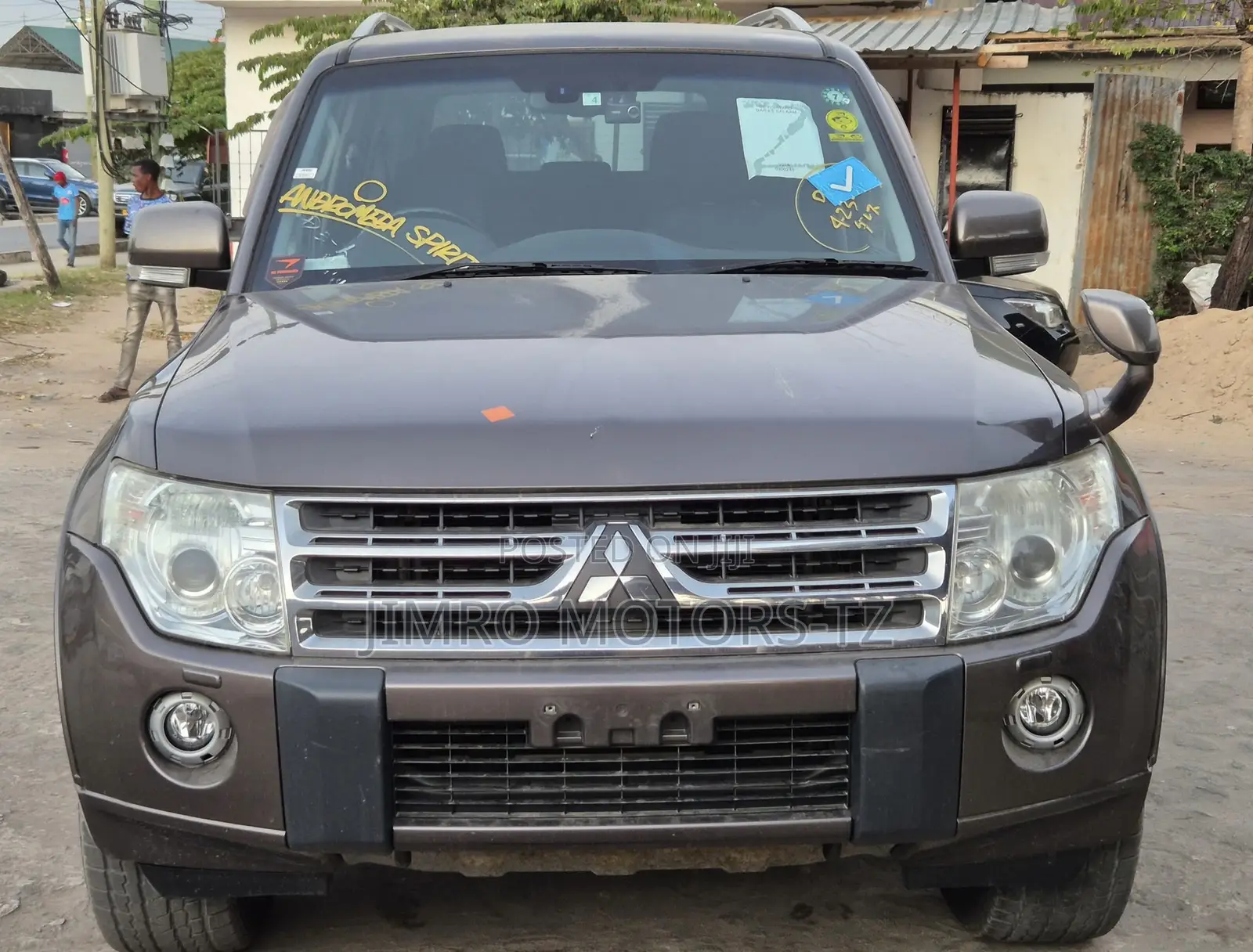 Mitsubishi Pajero 2010 Brown