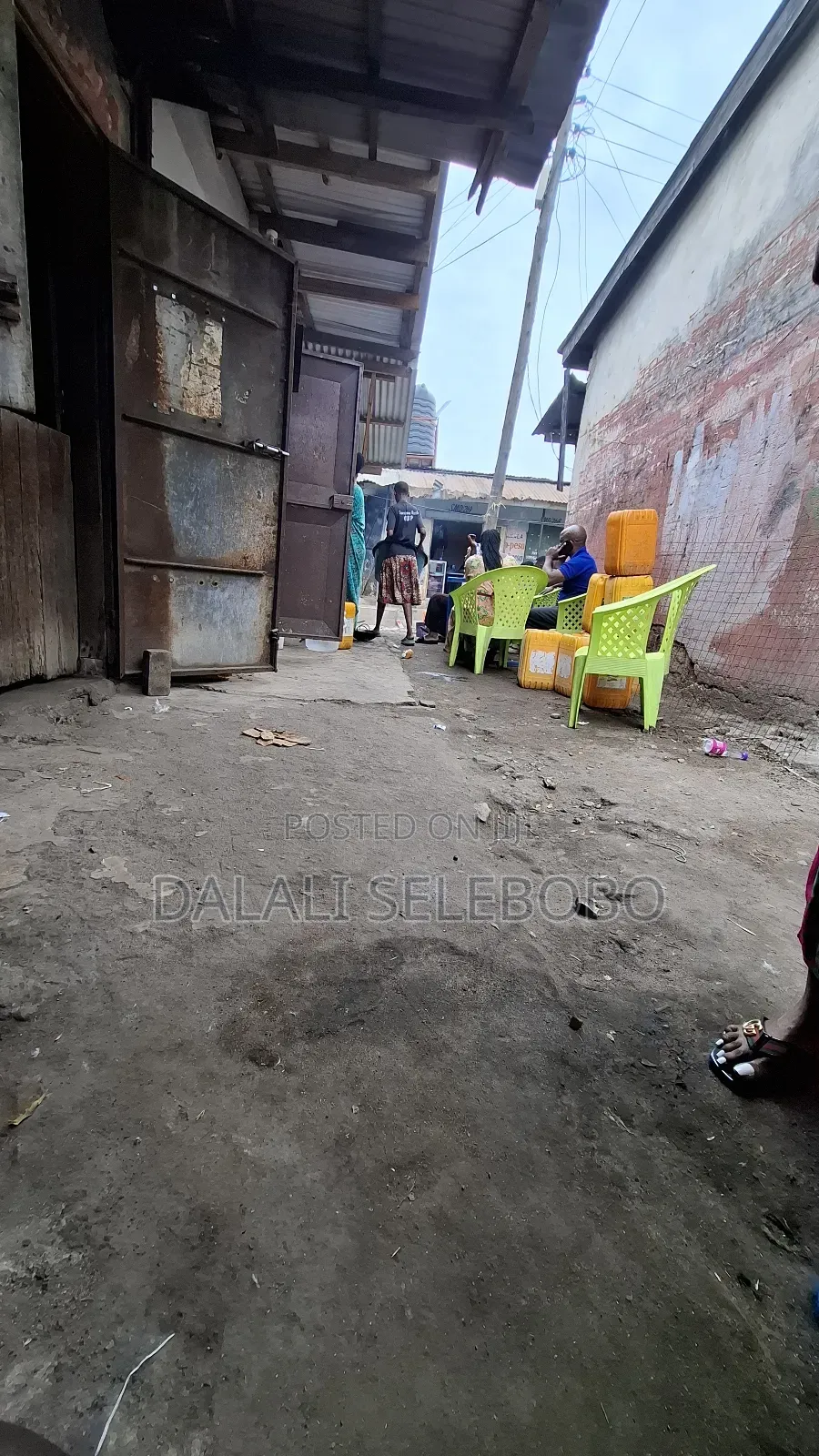Shop With Store Sale at Shekilango Sokoni Full Population