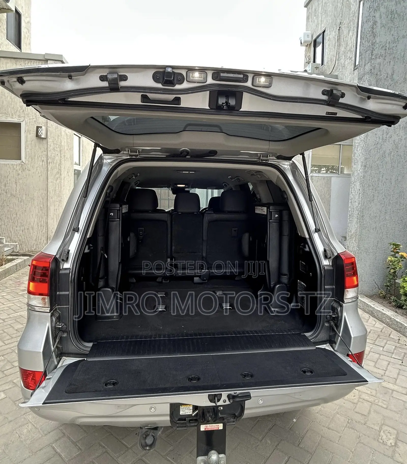 Toyota Land Cruiser 2018 Silver