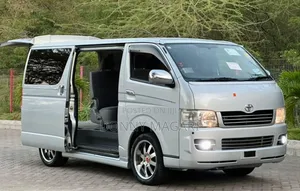 New Toyota Quantum 2005 Silver