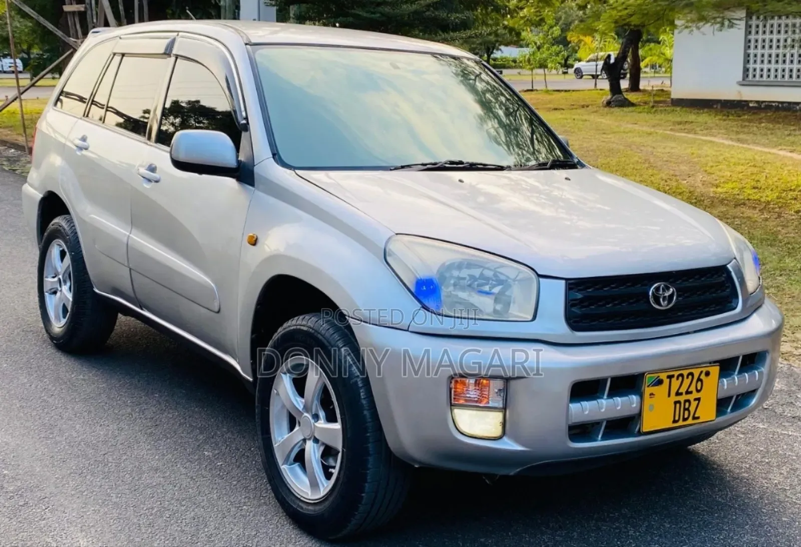 Toyota RAV4 Automatic 2003 Silver