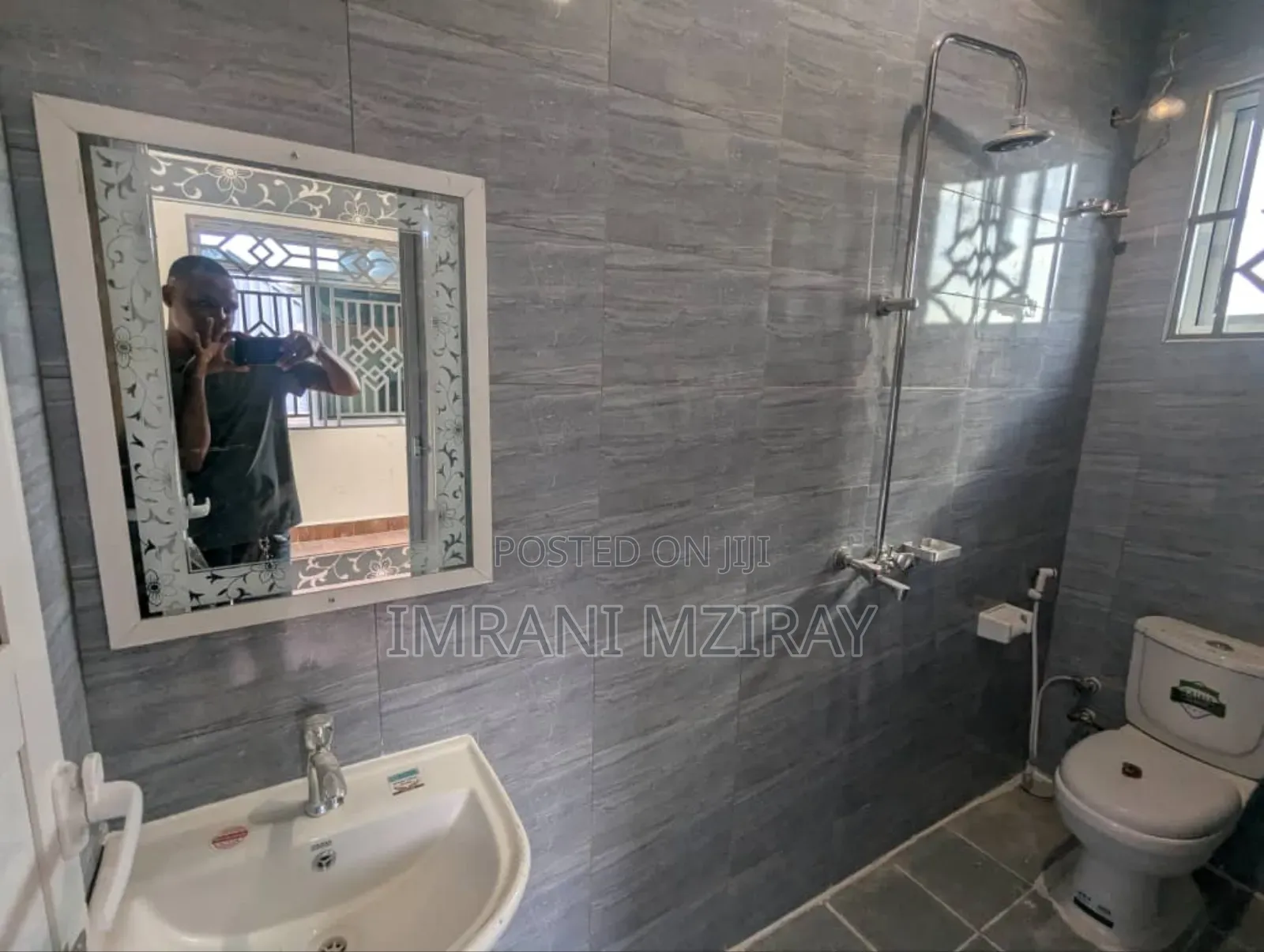 5bdrm Bungalow in Upanga West for sale