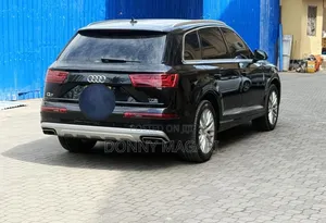 Audi Q7 2018 Black