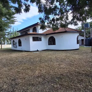 5bdrm Bungalow in Mbezi Beach Kwazena for rent
