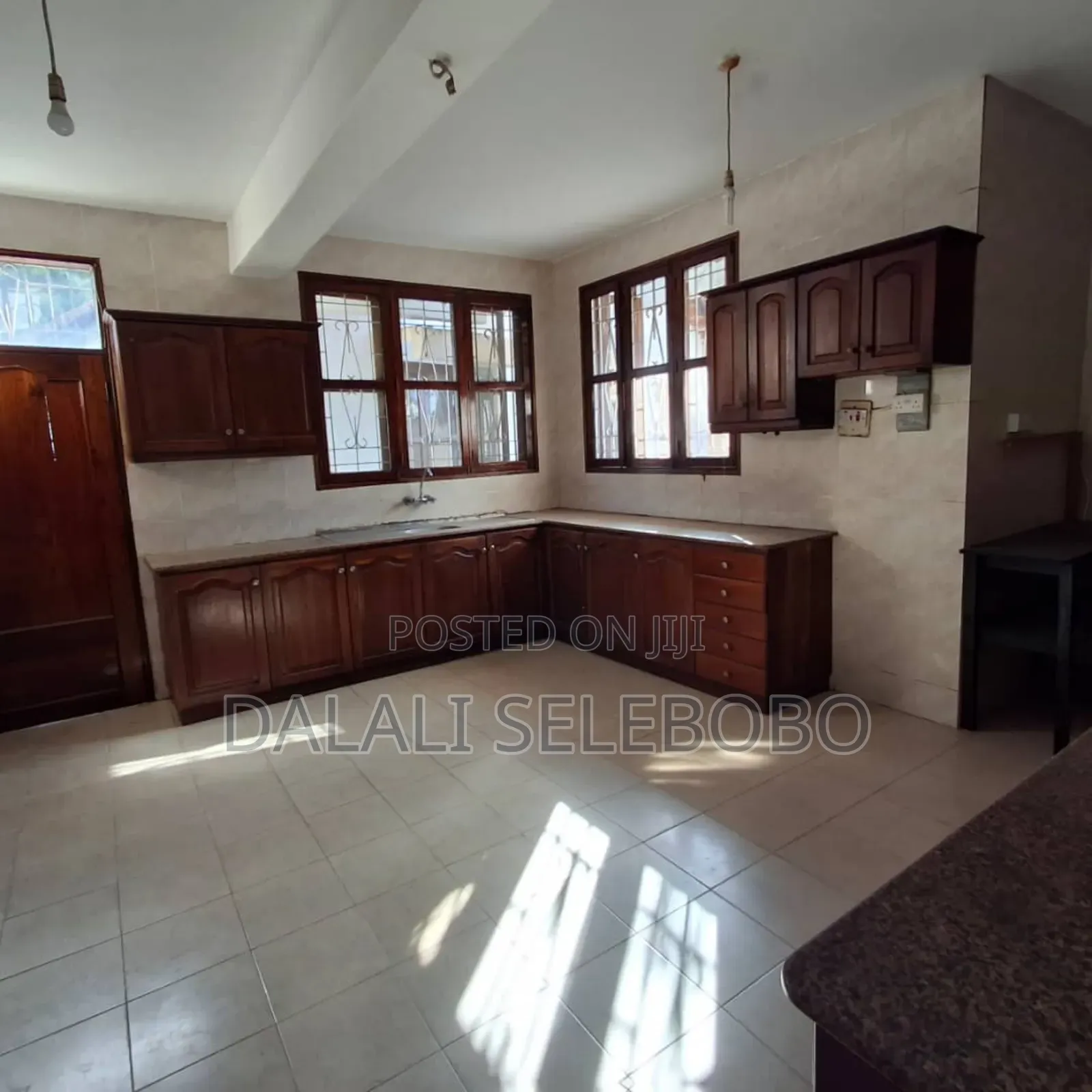 5bdrm Bungalow in Mbezi Beach Kwazena for rent