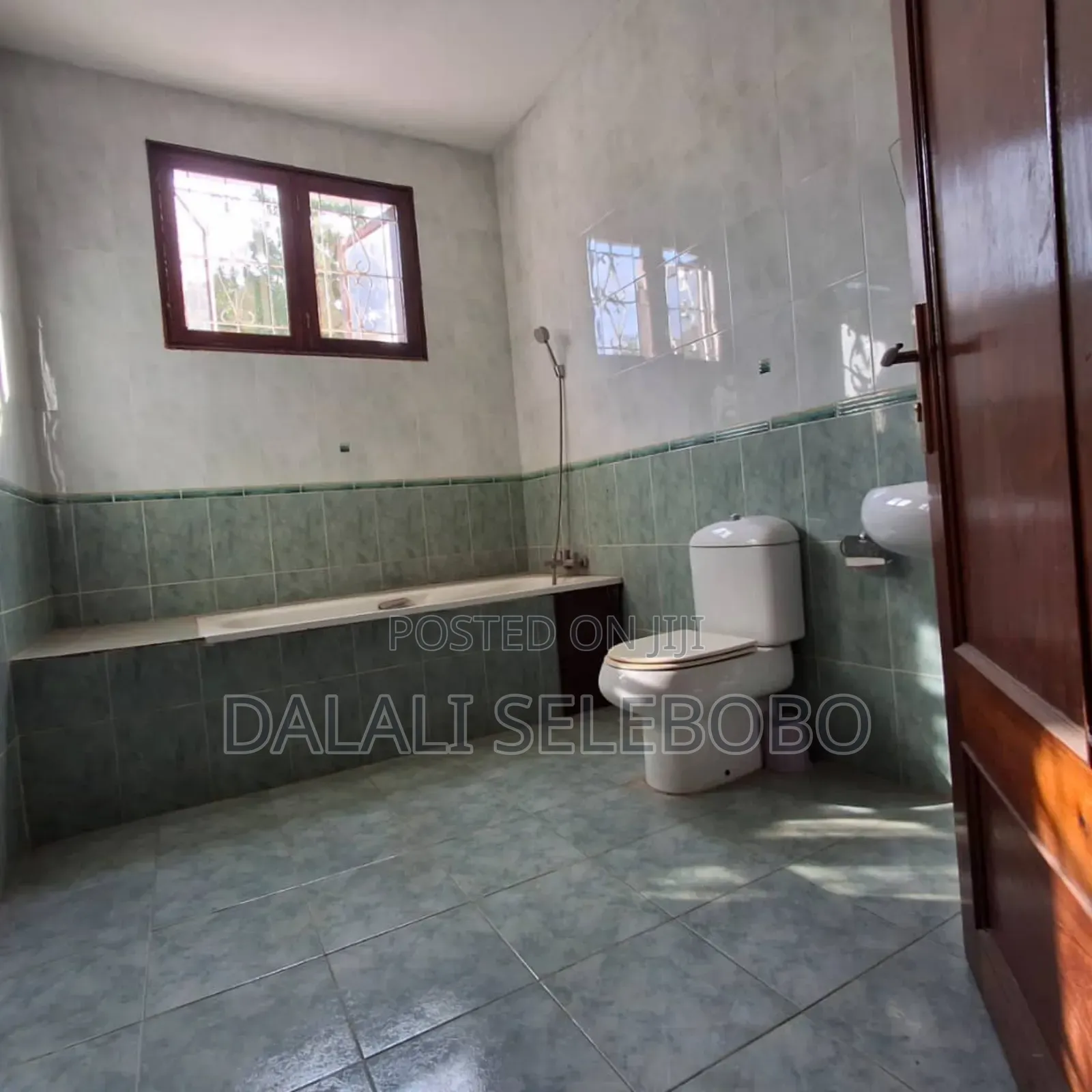 5bdrm Bungalow in Mbezi Beach Kwazena for rent
