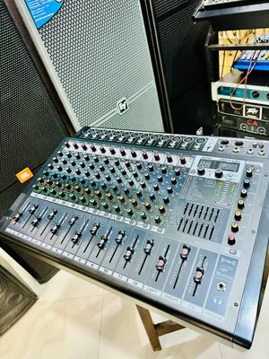 Yamaha Mg12xu 12-Channel Mixer With Usb and Effects