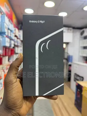 New Samsung Galaxy Z Flip7 256 GB Black