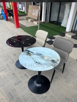 Marble Table+ Classic Leather Chair