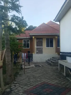 3bdrm House in Goba for sale