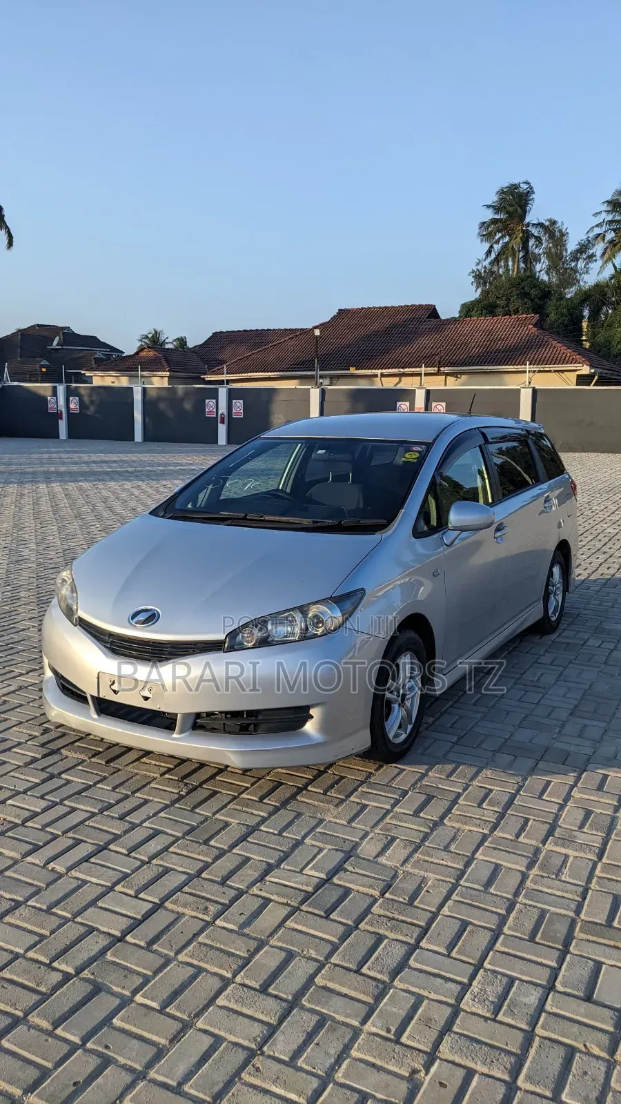 Toyota Wish 2011 Silver