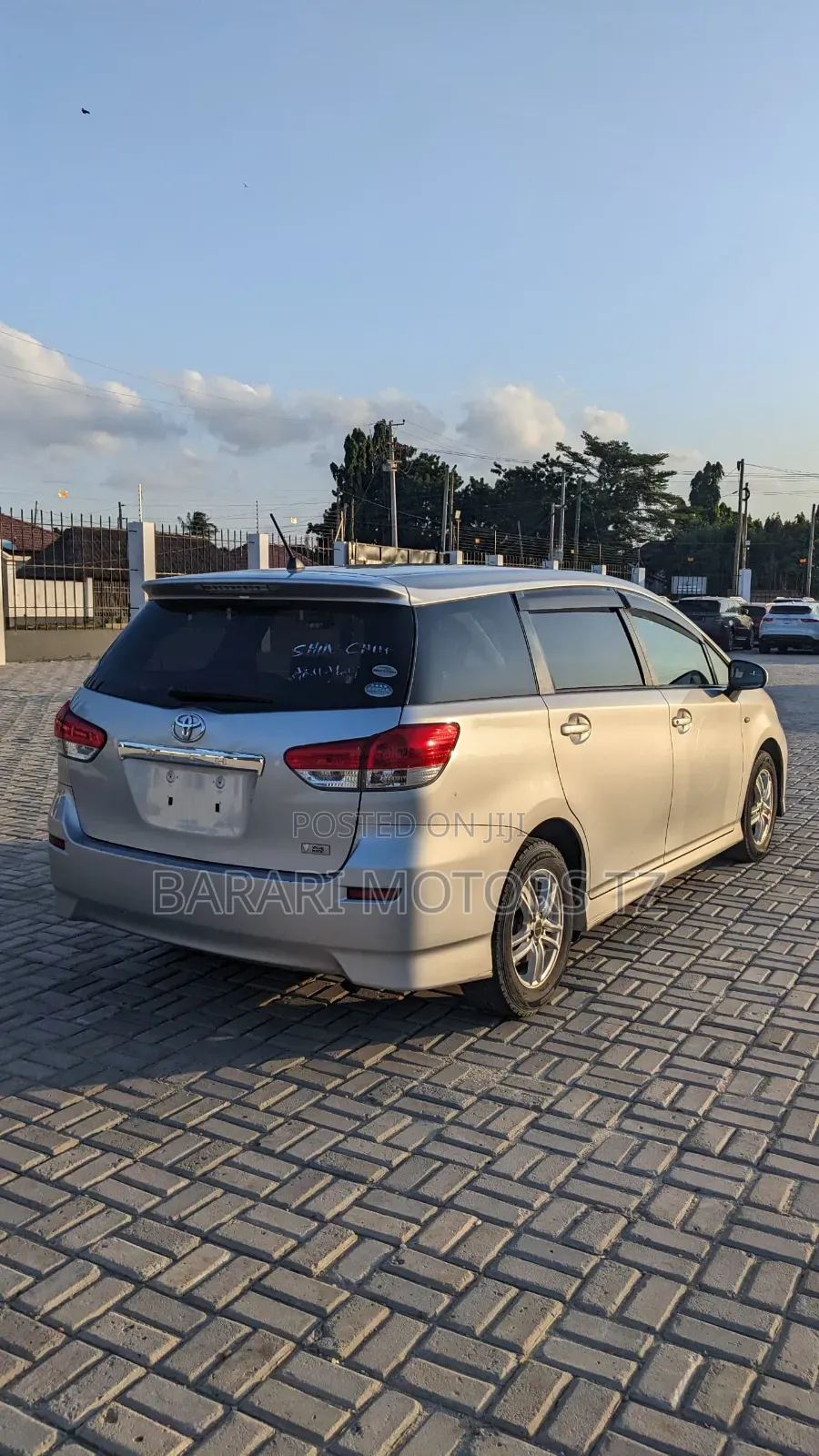 Toyota Wish 2011 Silver