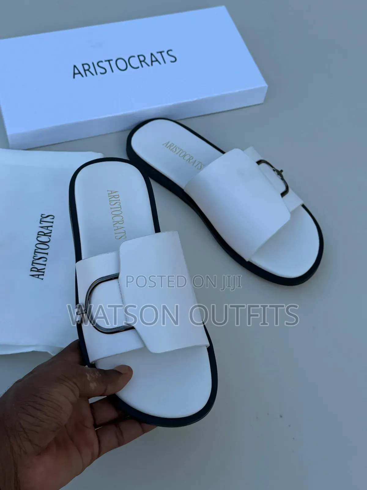 Sandals Hot Na Official Za Aristocrats Brand