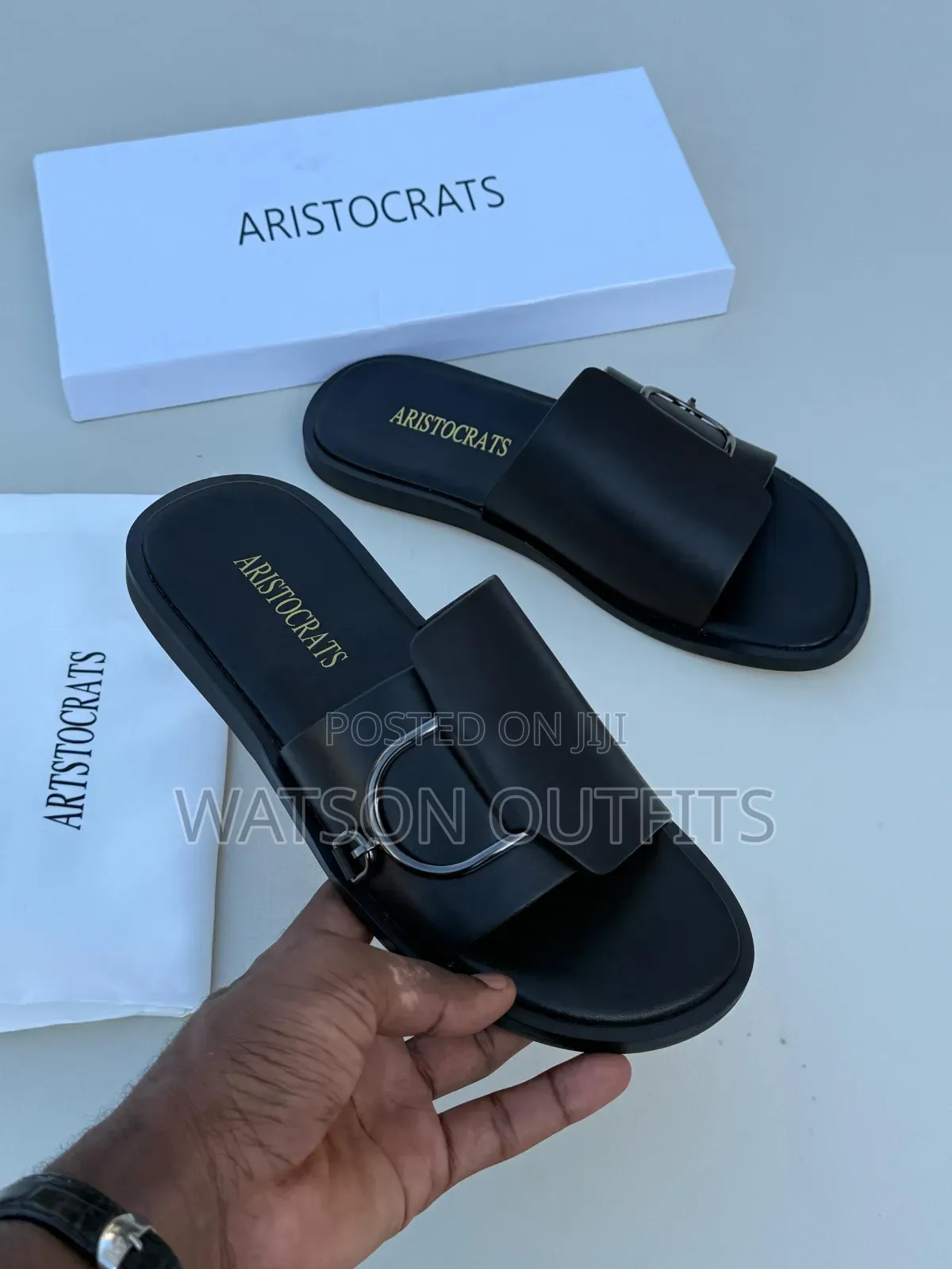 Sandals Hot Na Official Za Aristocrats Brand