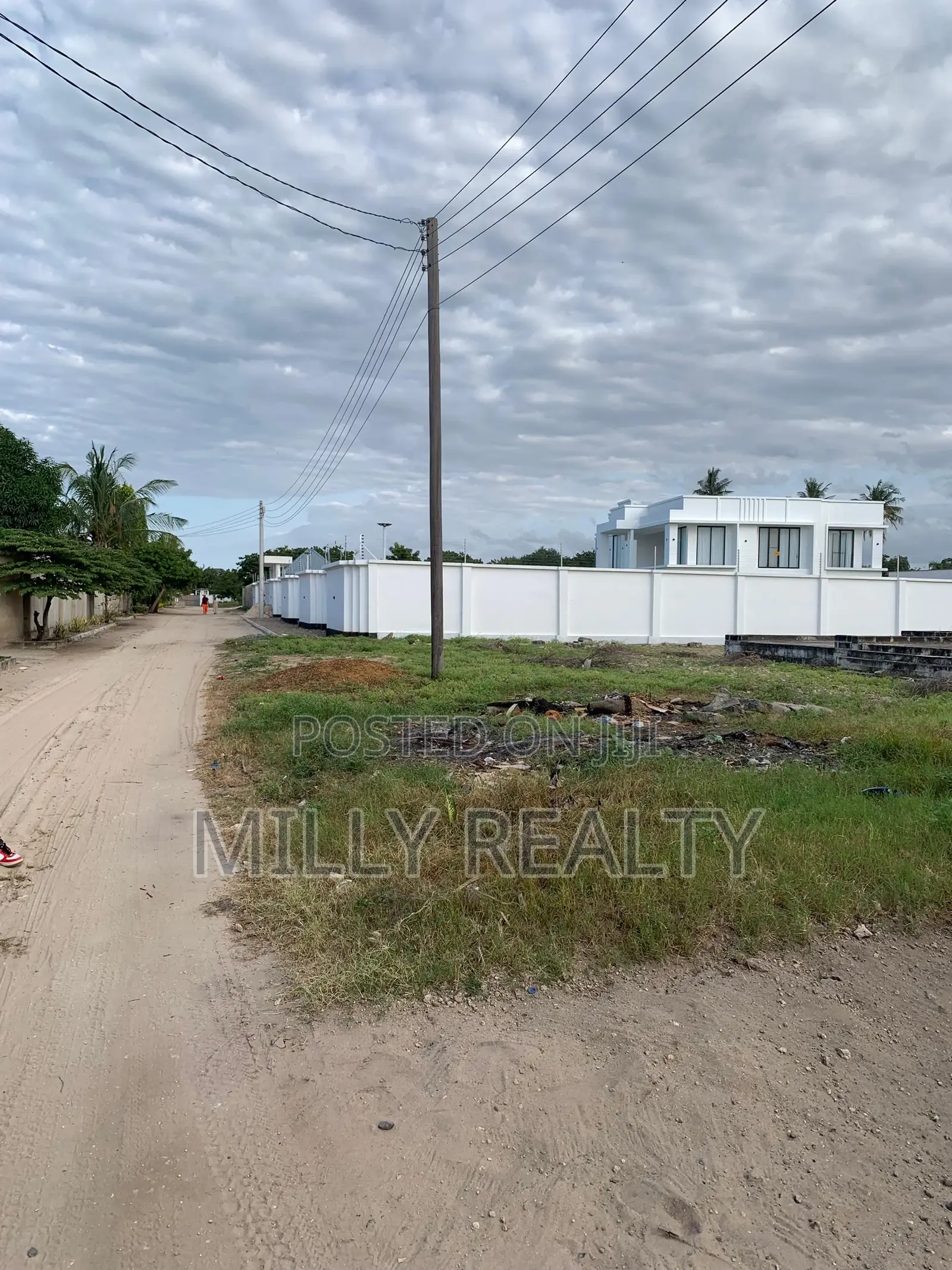 Plot for Sale Ununio Beach