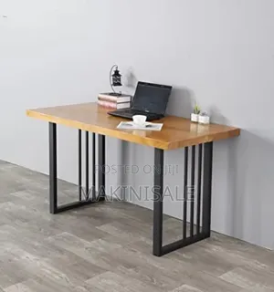 Meza Nzuri Ya Office Au Nyumbani