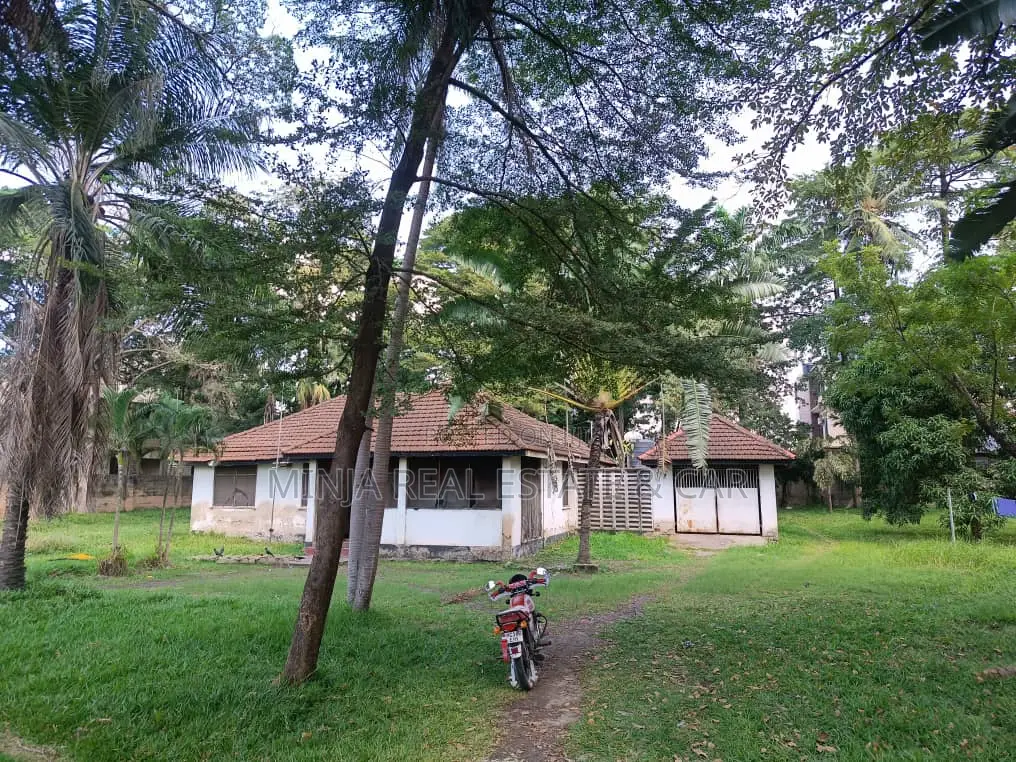 Investors, Cheap Plot for Sale in Uporoto Street, Kinondoni