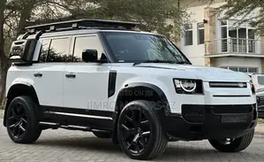 Land Rover Defender 2022 White