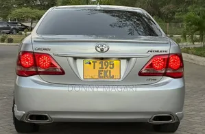 Toyota Crown 2009 Silver