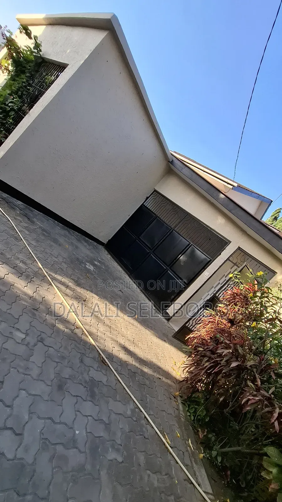 Furnished 3bdrm Apartment in Bahari Beach, Kinondoni for rent