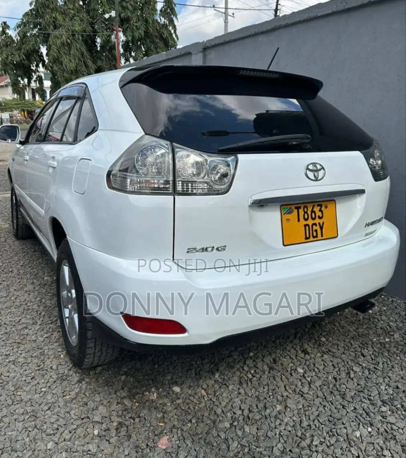 Toyota Harrier 2005 White