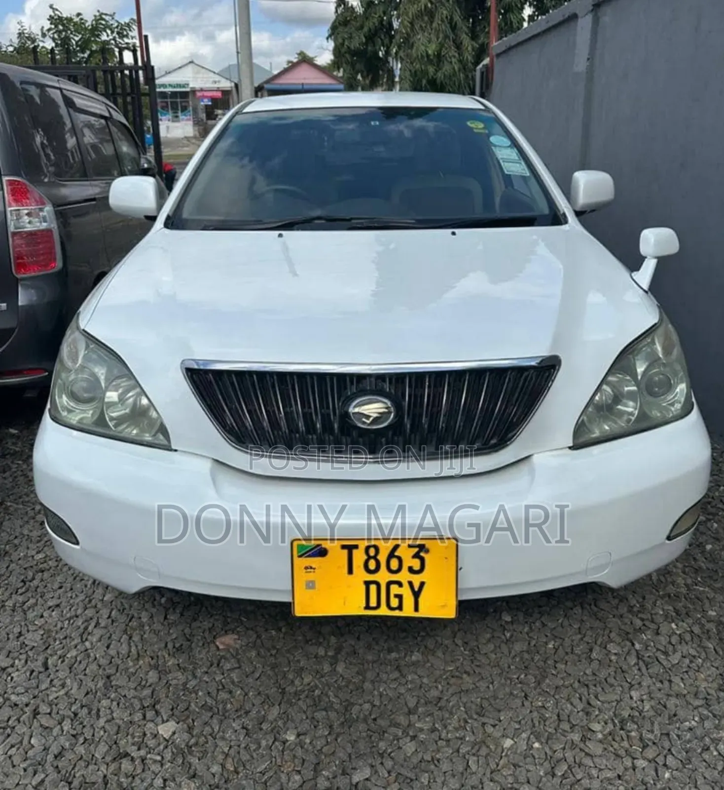 Toyota Harrier 2005 White