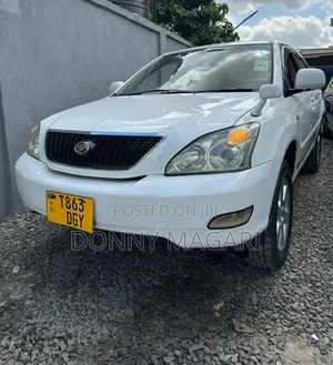 Toyota Harrier 2005 White