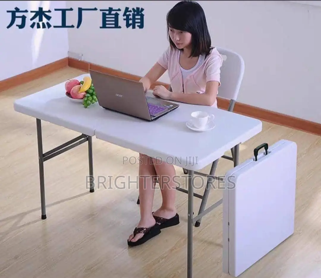 120cm White Table Folding . Easy to Carry